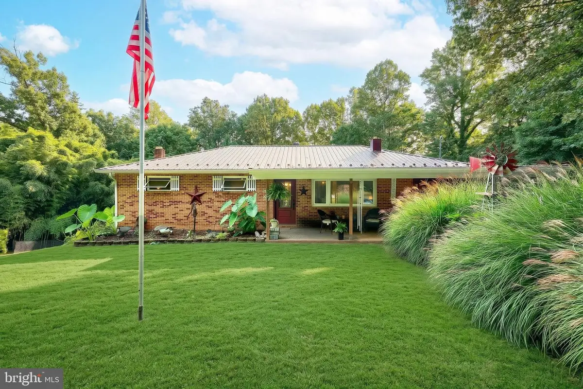 5400 Lewisberry Rd, Dover, PA 17315 - #1