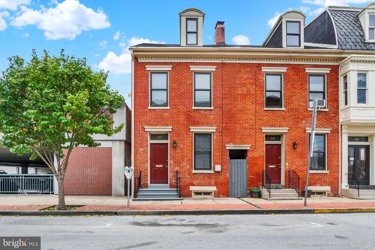 120 N Beaver St, York, PA 17401 - #1
