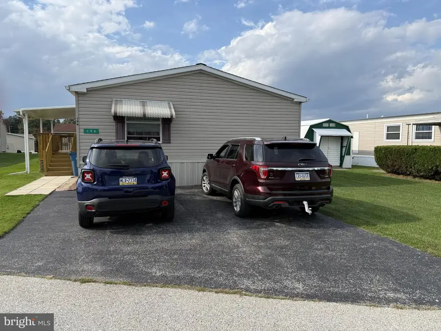 196 Country Ridge Dr, York, PA 17408 - #3