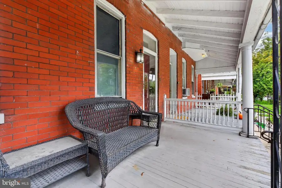 729 Linden Ave, York, PA 17404 - #2