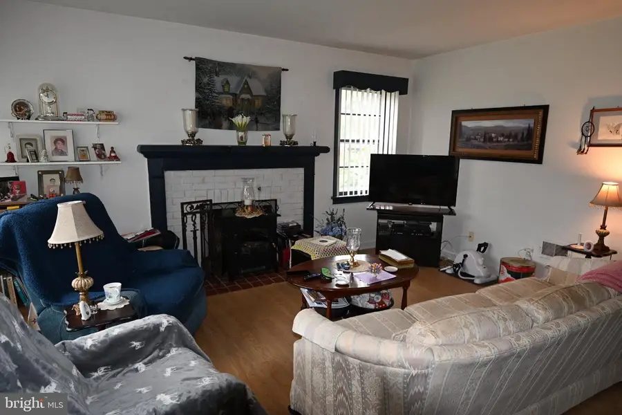260 S Russell St, York, PA 17402 - #2