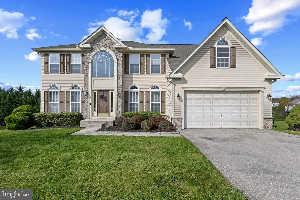 43 Nace Dr, Hanover, PA 17331 - #1
