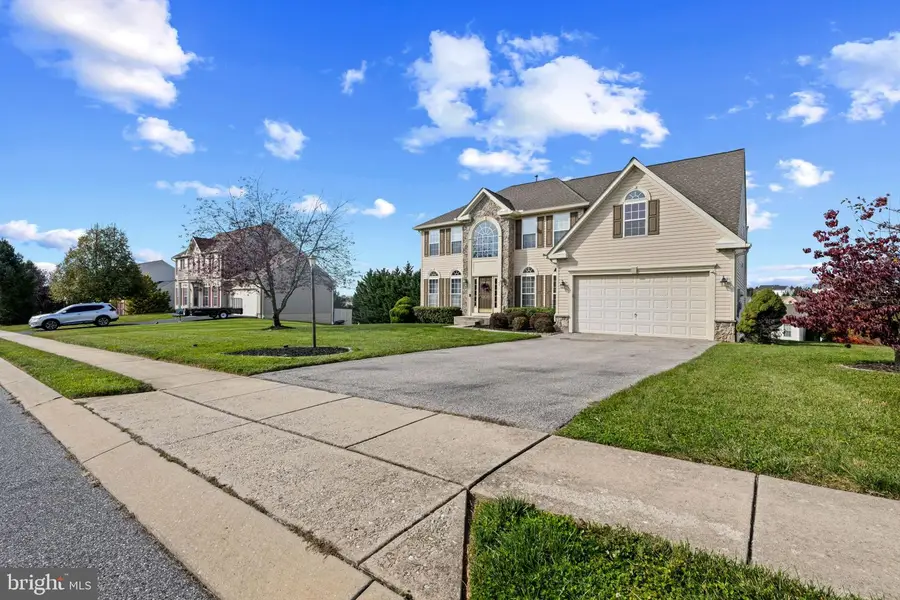 43 Nace Dr, Hanover, PA 17331 - #2