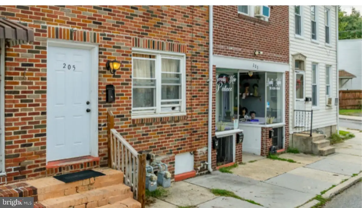 203-203-205 Park Pl, York, PA 17401 - #1