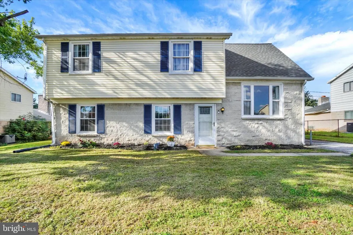 969 Richwill Dr, York, PA 17404 - #1