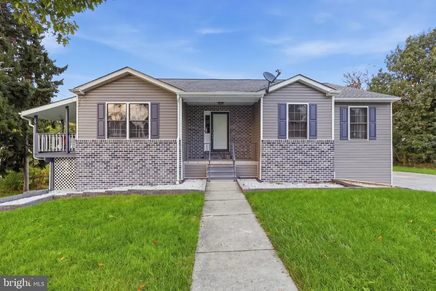 75 S Poplar St, Manchester, PA 17345 - #2