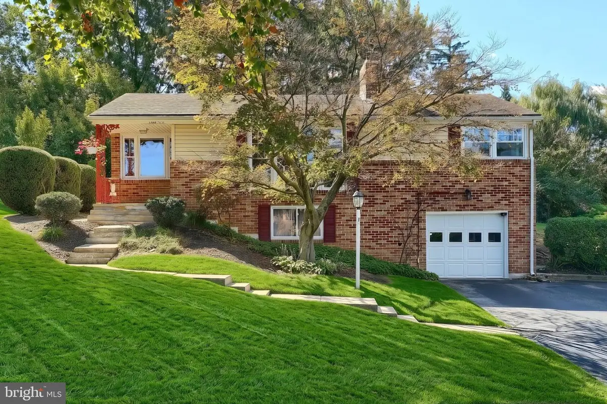 2480 Auburn Rd, York, PA 17402 - #1