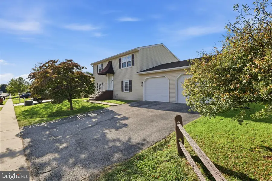 2343 Heather Rd, York, PA 17408 - #3