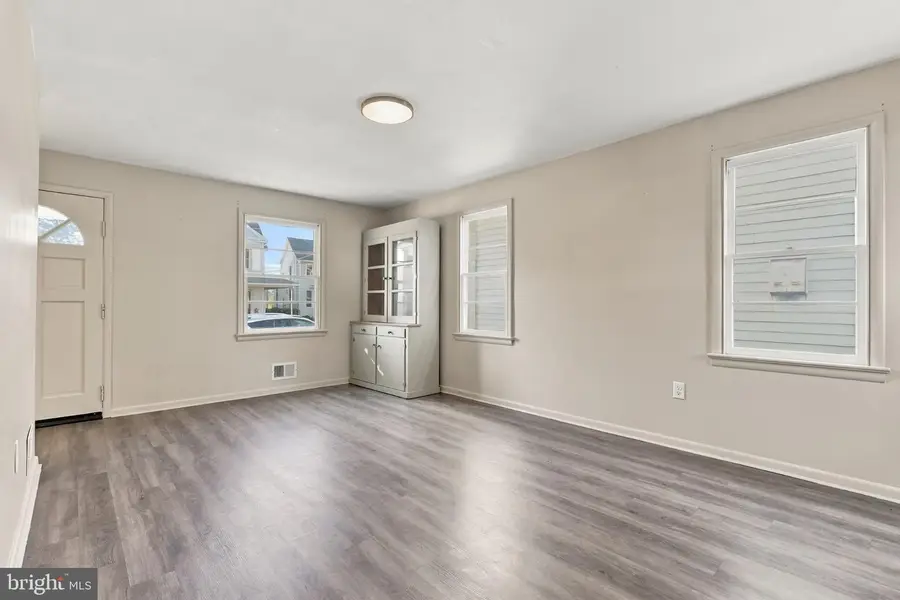 603 E Middle St, Hanover, PA 17331 - #3