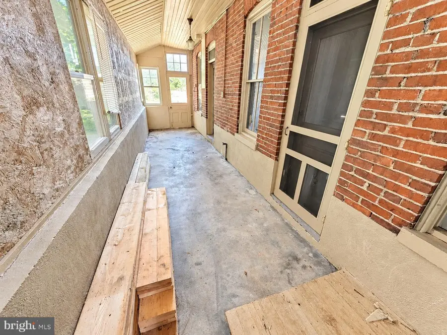 341 Garfield St, York, PA 17401 - #2