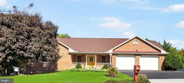 49 Hillside Rd, HANOVER, PA 17331