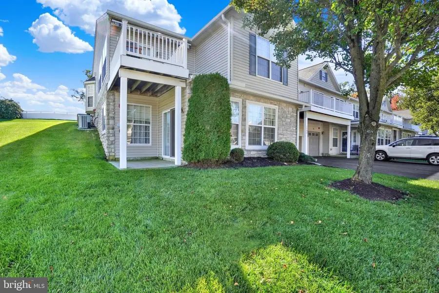 1202 Crestview Ln, Stewartstown, PA 17363 - #2