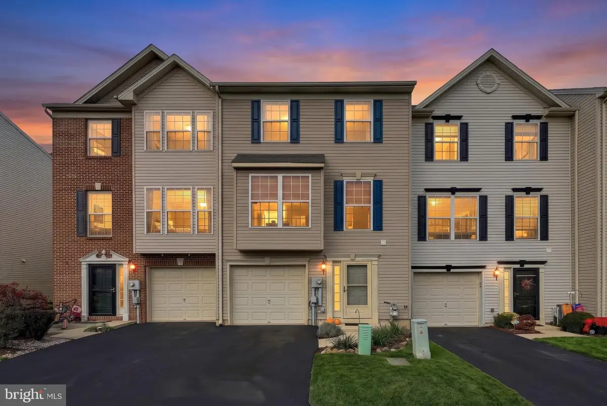 256 Country Ridge Dr, Red Lion, PA 17356 - #1
