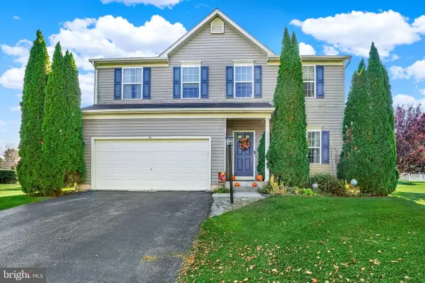 3131 S King Richards Ct, YORK, PA 17408