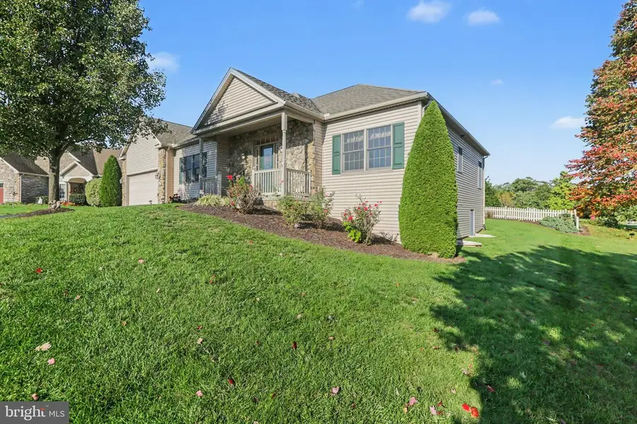 442 Woodland Dr, Dillsburg, PA 17019 - #2