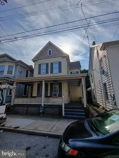 109 S Pleasant St, Hanover, PA 17331 - #1