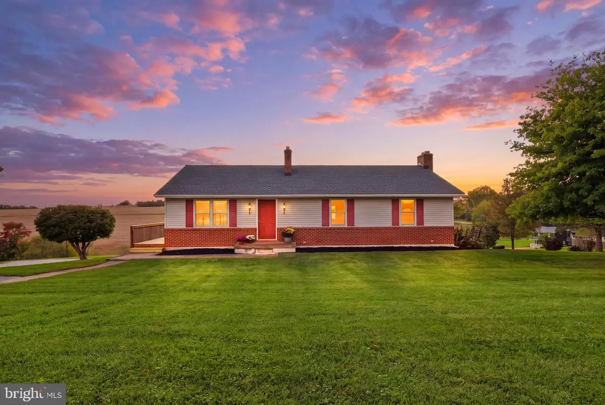 13612 Center Rd, Stewartstown, PA 17363 - #1