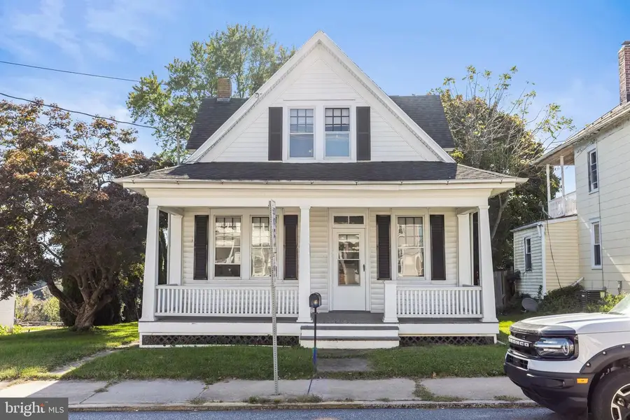 382 W Main St, Dallastown, PA 17313 - #2