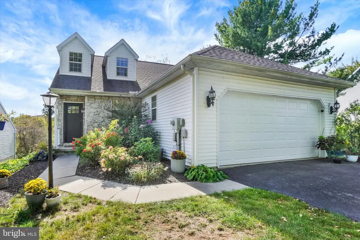 625 Misty Hill Ln, Dallastown, PA 17313 - #1