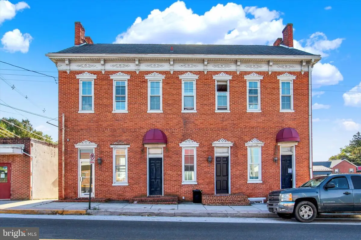 9 Baltimore St, Spring Grove, PA 17362 - #1