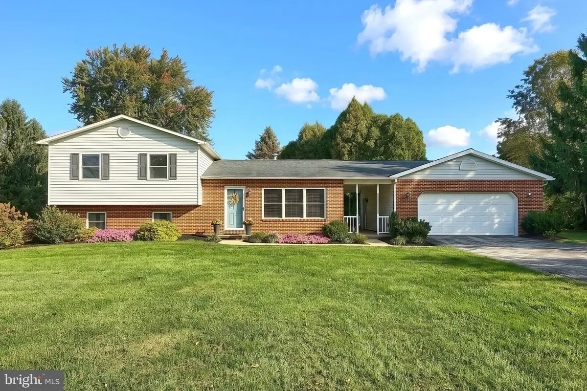 22 Willow Creek Rd, Wrightsville, PA 17368 - #1