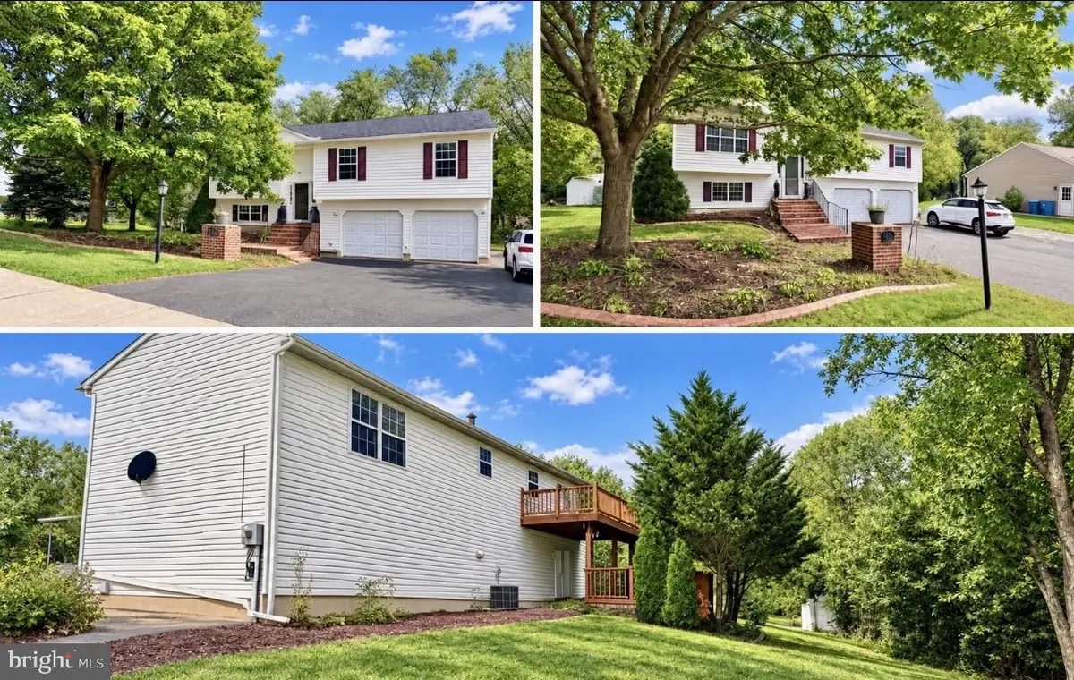 310 Abbey Dr, Mount Wolf, PA 17347 - #1
