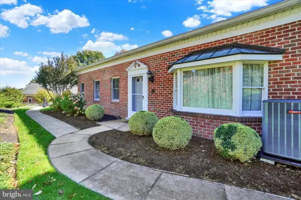 2032 Wyntre Brooke Dr S, YORK, PA 17403