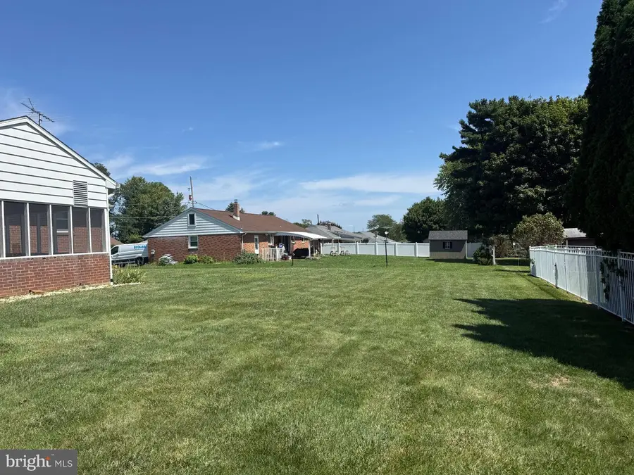 112 E Clearview Dr, Shrewsbury, PA 17361 - #3