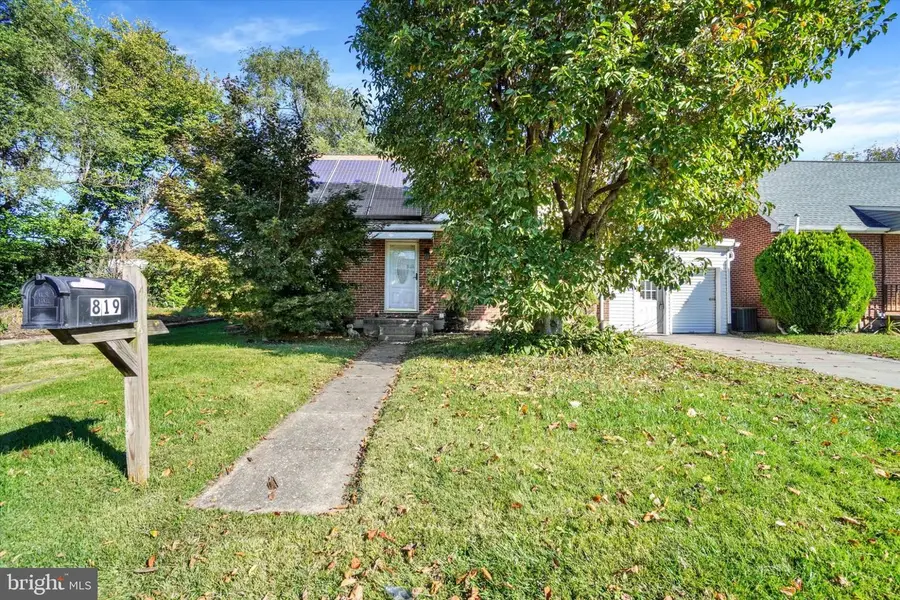 819 E 11th Ave, York, PA 17402 - #2