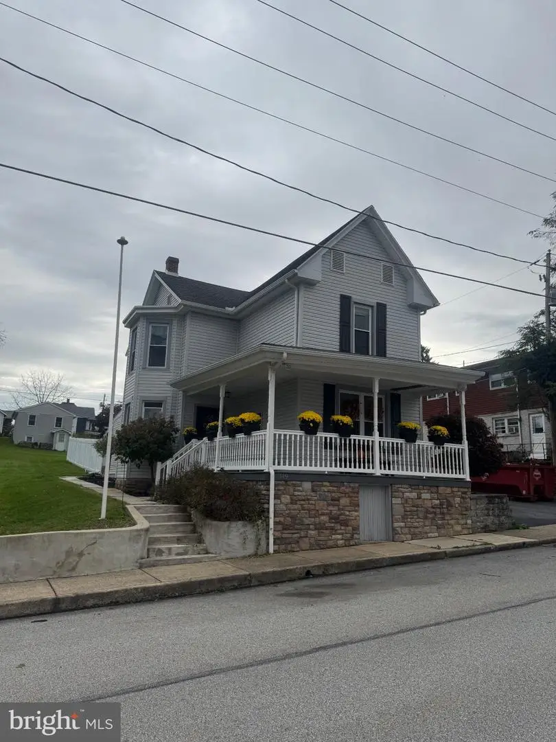149 S 2nd St, Dillsburg, PA 17019 - #1