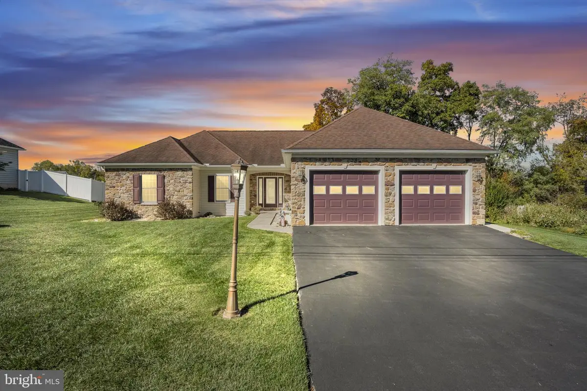 118 Spring Rd, Dillsburg, PA 17019 - #1