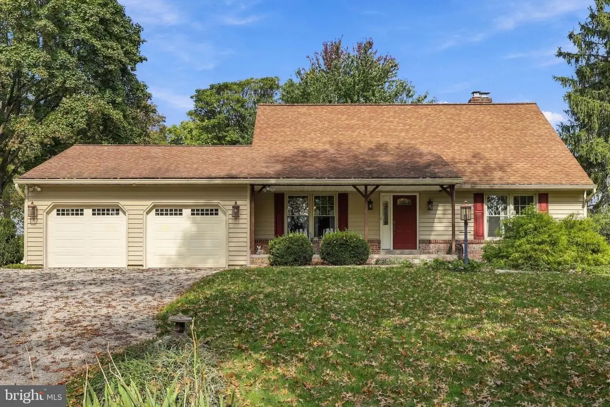 6485 Dark Hollow Rd, Wrightsville, PA 17368 - #1