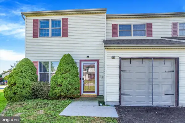 3100 Sundial Rd, DOVER, PA 17315
