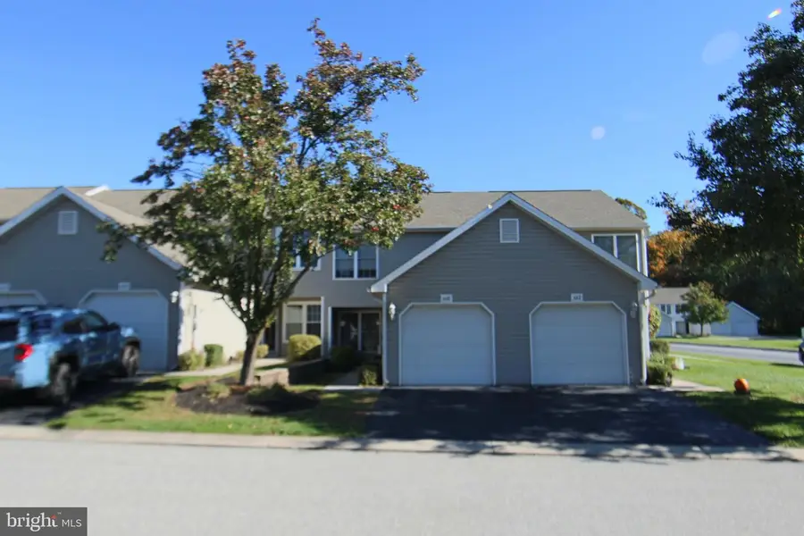 660 Mallard Dr, Etters, PA 17319 - #2
