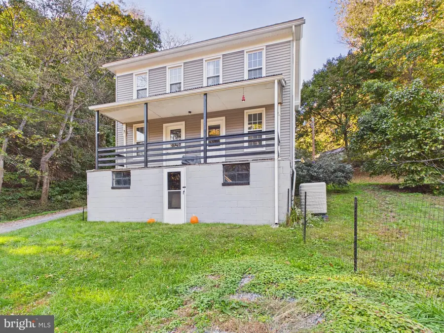 555 Bull Run Rd, Wrightsville, PA 17368 - #3