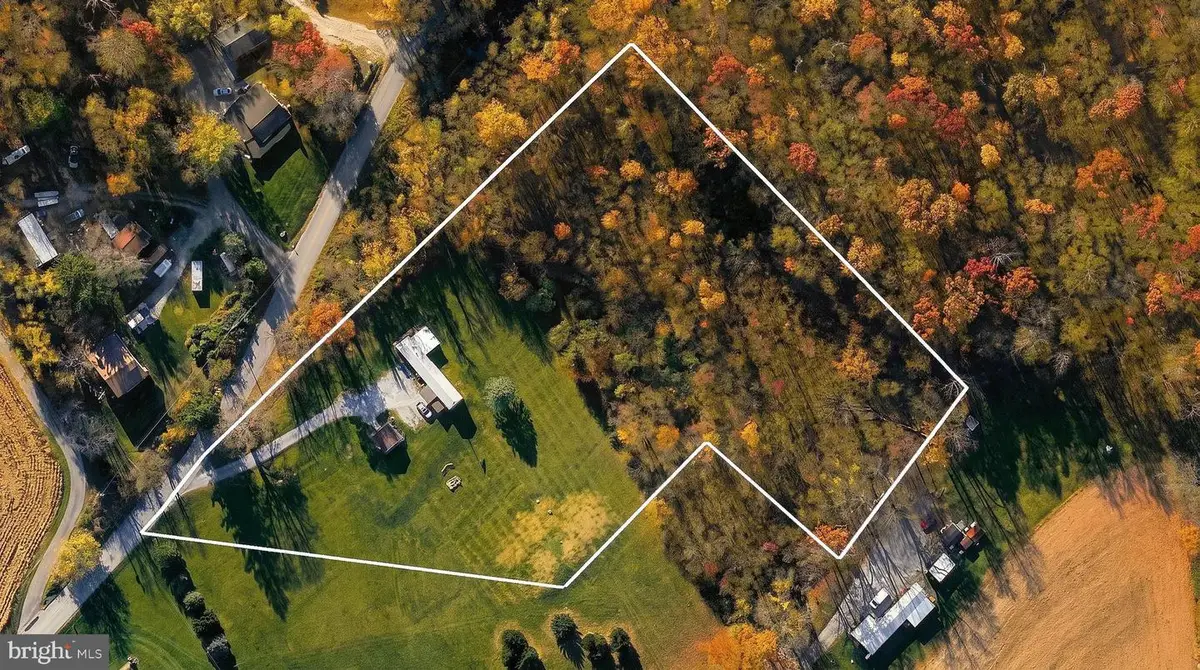 324 Jackson Square Rd, Thomasville, PA 17364 - #1