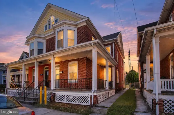 284 Third St, HANOVER, PA 17331