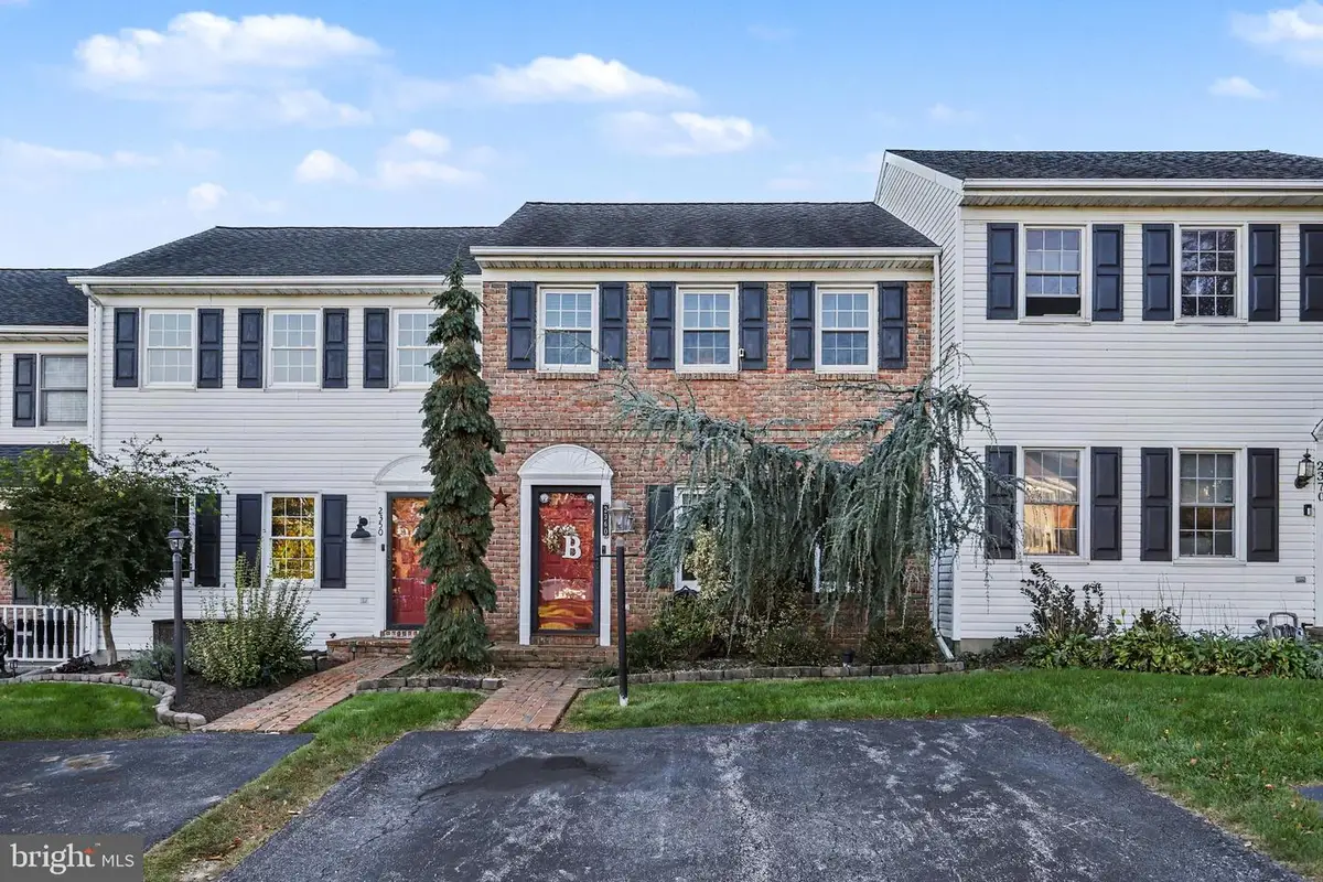 2360 Woodmont Dr, York, PA 17404 - #1