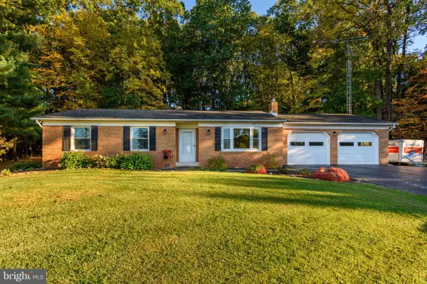 1740 Valley Green Rd, ETTERS, PA 17319