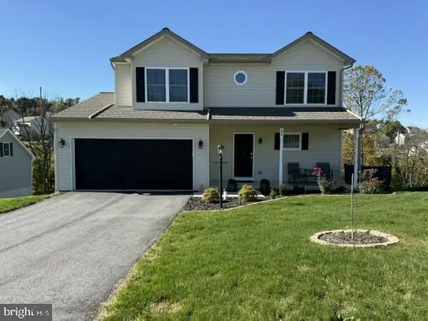375 Barclay Dr, Red Lion, PA 17356 - #1