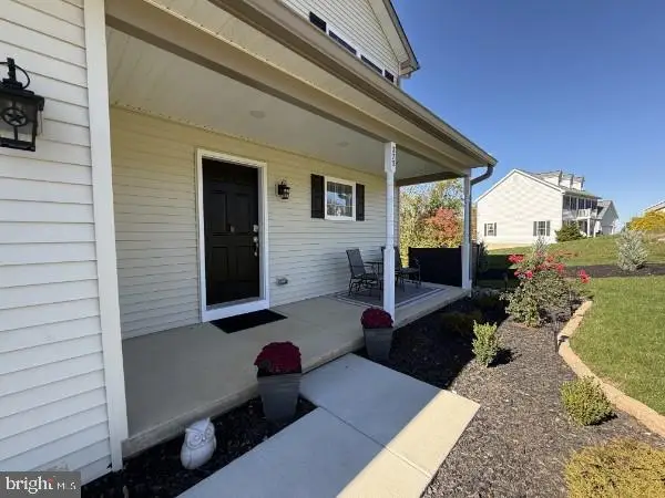 375 Barclay Dr, Red Lion, PA 17356 - #2