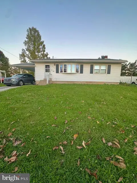 840 Kelly Dr, YORK, PA 17404