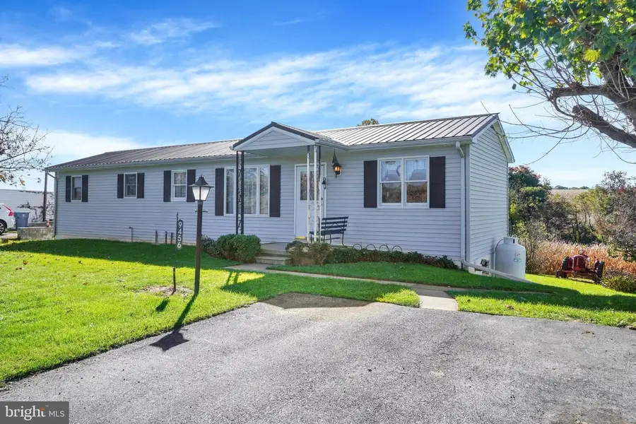 9456 Blue Ball Rd, Stewartstown, PA 17363 - #2
