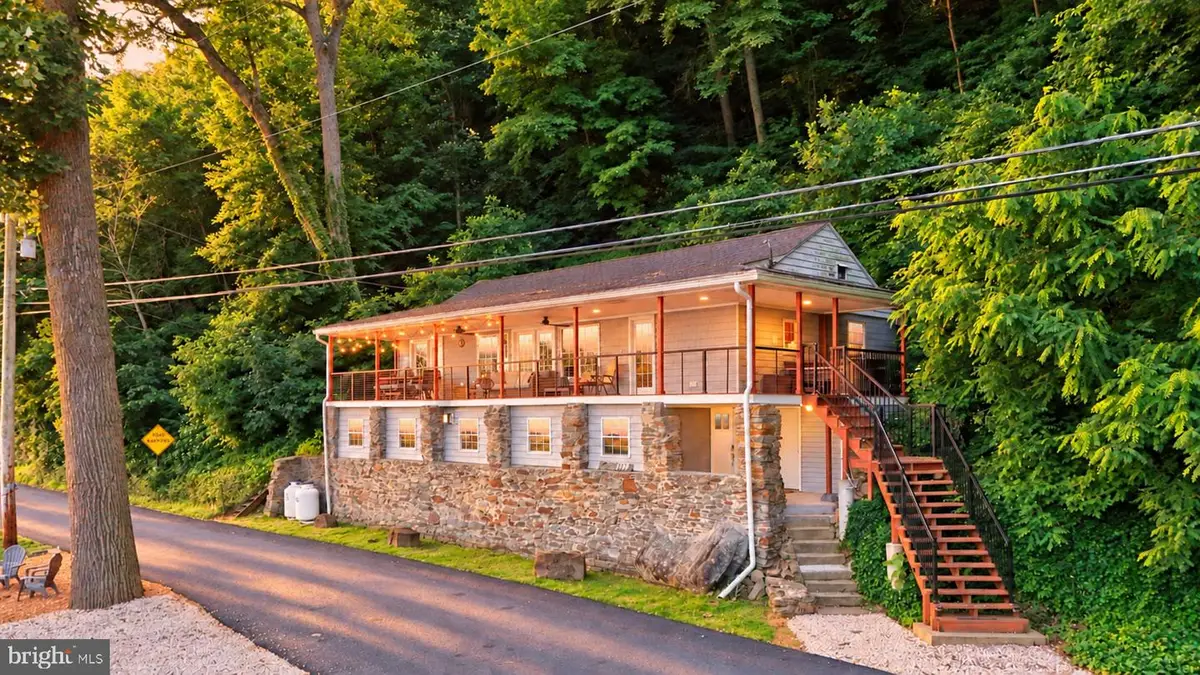 6140 River Dr, York, PA 17406 - #1