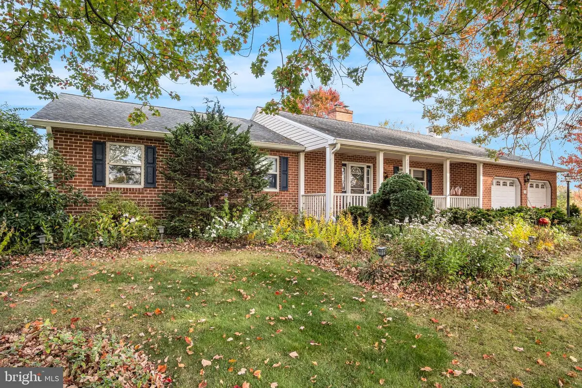 425 Franklin Church Rd, Dillsburg, PA 17019 - #1