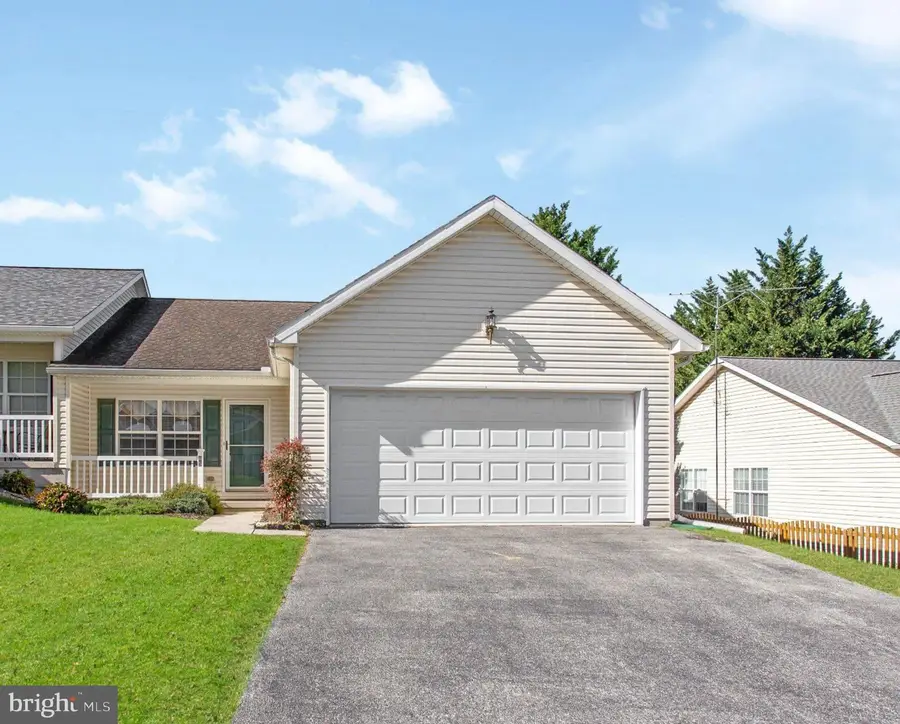 65 Lexington Dr, Hanover, PA 17331 - #3