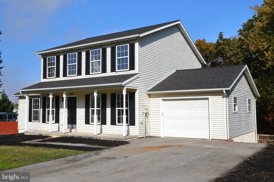 304 Azalea Dr, Hanover, PA 17331 - #3