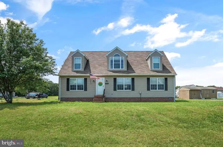 2370 Yardarm Dr, Greenbackville, VA 23356 - Image #2