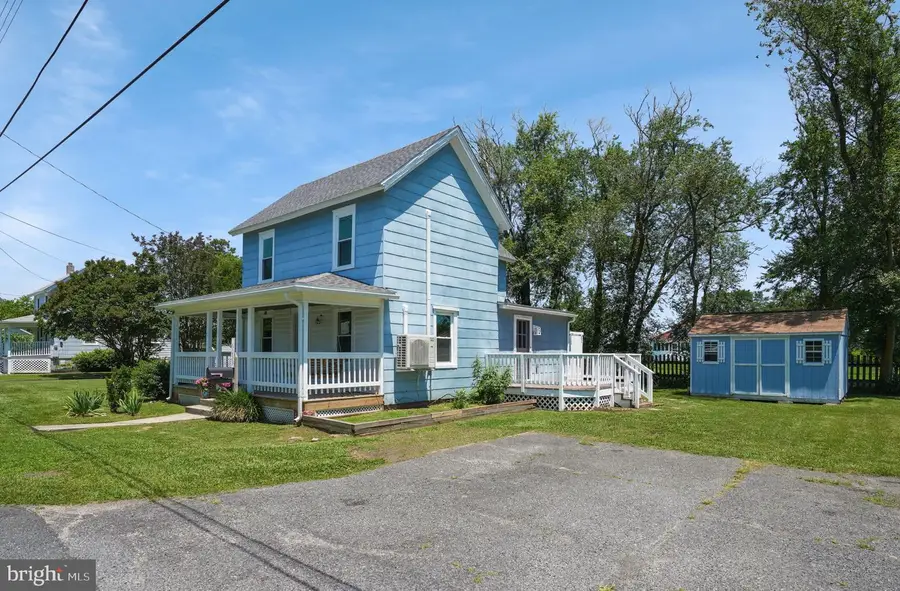 6033 Lewis St, Chincoteague Island, VA 23336 - Image #2