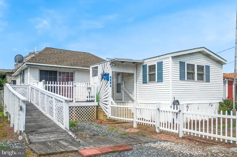 8254 Sea Breeze Dr, Chincoteague Island, VA 23336 - Image #2